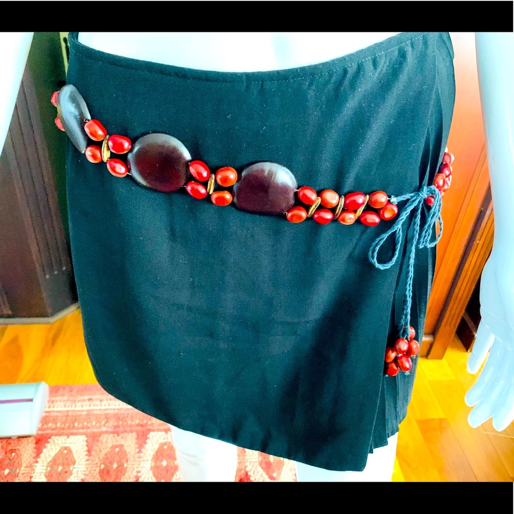Handmade organic belt for women dark brown & bright red vegetable shells on rope